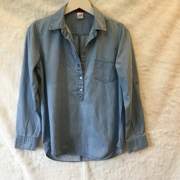 Red Tulips Blue 3/4 Button Up Long Sleeve Shirt - Picture 1 of 10